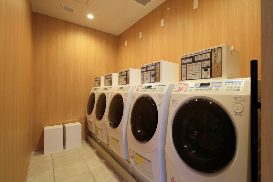 coin laundry in japan