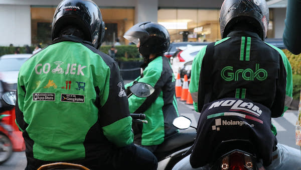 how to get around in bali gojek and grab indonesia
